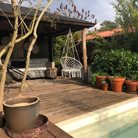 Ibiza Met Verwarmde Zwembad En Wifi 샬레