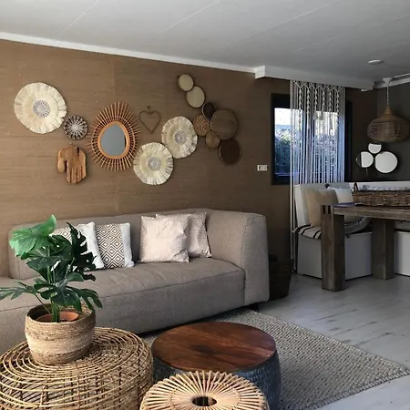 Ibiza Met Verwarmde Zwembad En Wifi Chalet *